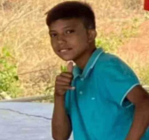 Menino de 11 anos morre após carro capotar em estrada rural no Curimataú da Paraíba