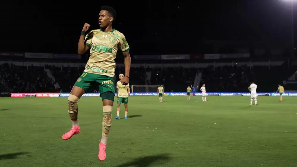 Com dois de Estêvão, Palmeiras goleia o Cuiabá pelo Brasileiro