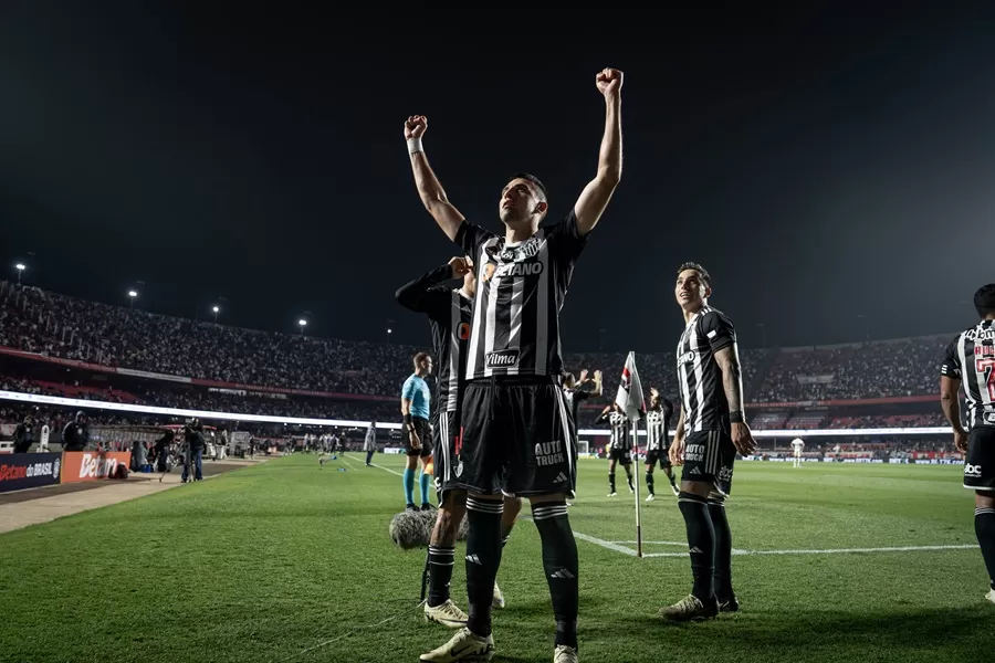 Galo luta e vence o São Paulo pela Copa do Brasil!
