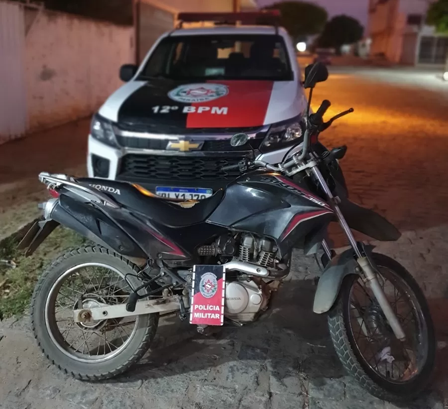 Polícia Militar recupera nesta sexta-feira (30), moto com queixa de roubo em São Bento