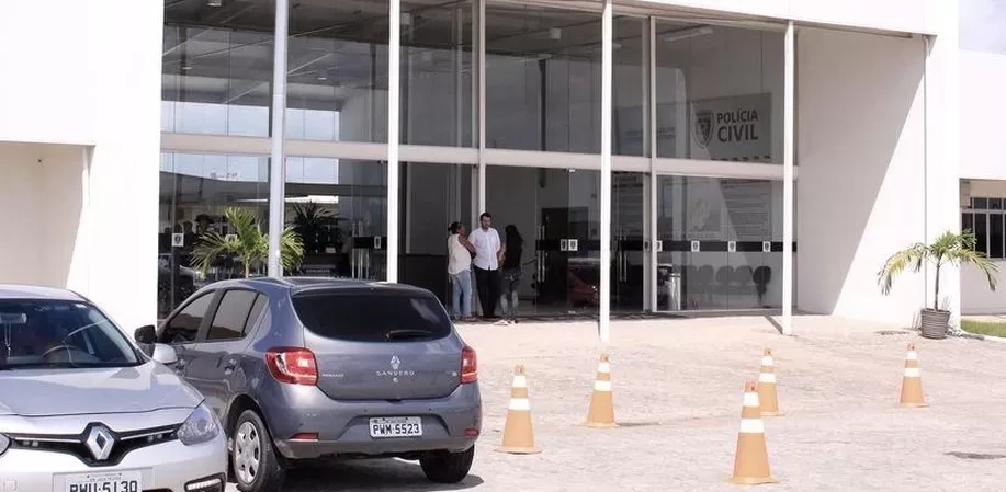 Discussão por celular termina com dois esfaqueados em João Pessoa