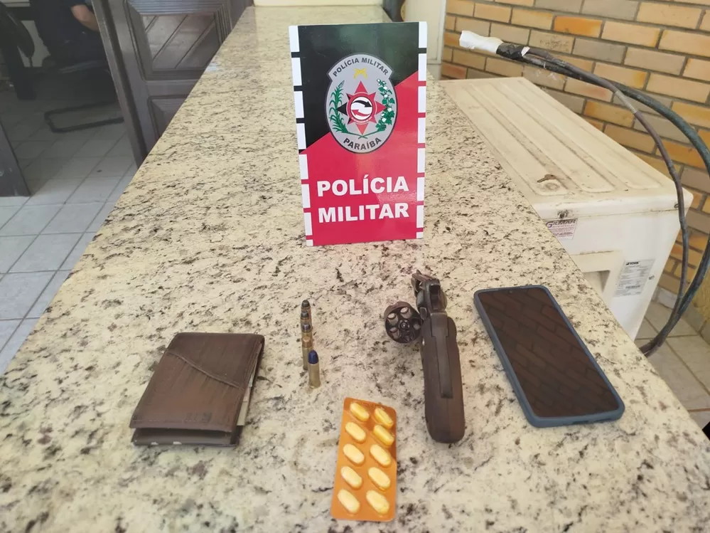 Polícia Militar prende nesta quarta (18) homem portando arma de fogo em Catolé do Rocha