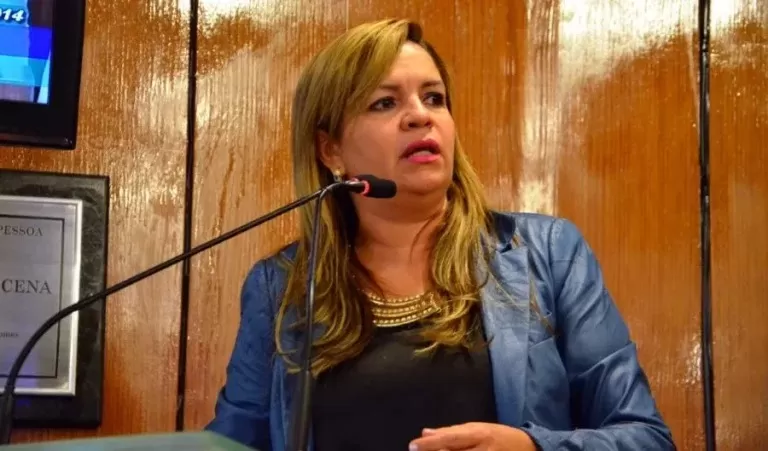 Juiz leva ao pleno do TRE-PB pedido de soltura da vereadora Raissa Lacerda