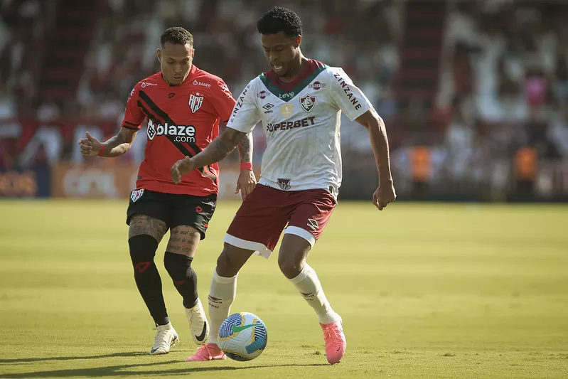 Com gol polêmico, Atlético-GO vence o Fluminense por 1 a 0 em Goiânia
