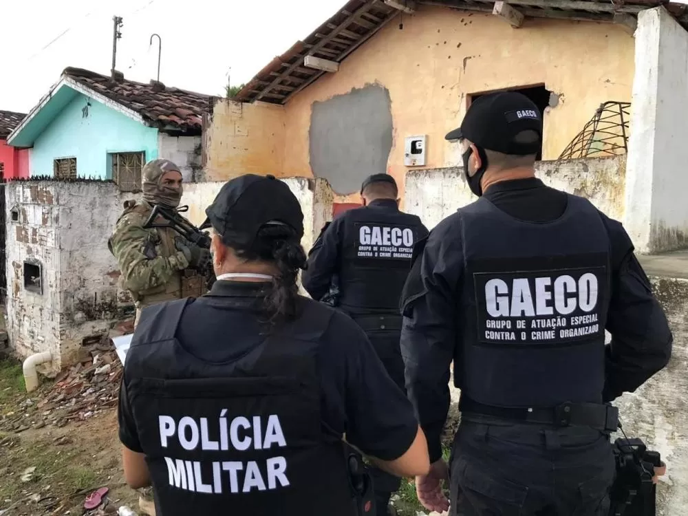 Operação prende dupla suspeita de homicídio e apreensão de armas em João Pessoa