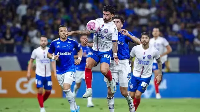Cruzeiro sai na frente, mas Bahia consegue empate e dorme no G-6 do Brasileirão
