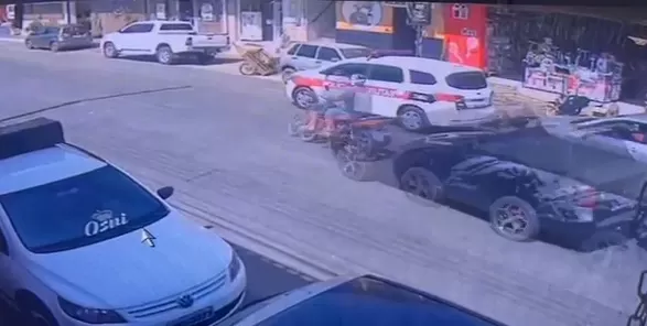 Em Catolé do Rocha, homens se desentendem em bar, e durante fuga um deles joga o carro sobre o outro