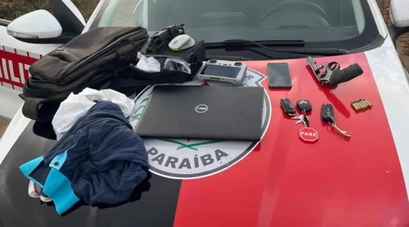 Polícia Militar prende acusados de assalto e recupera veículos, notebook e drone, na região de Campina Grande