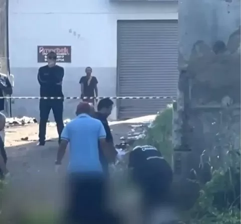 Corpo de mulher é encontrado carbonizado em terreno baldio no centro de João Pessoa