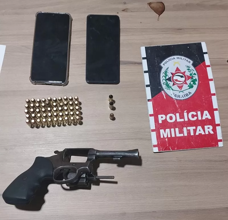 Polícia Militar apreende mais uma arma de fogo e prende foragido da justiça do Paraná, em São Bento