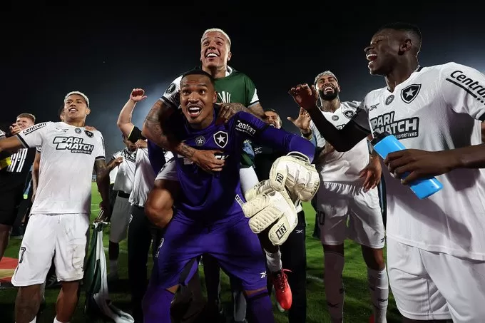 Botafogo controla o Peñarol e chega à primeira final de Libertadores de sua história