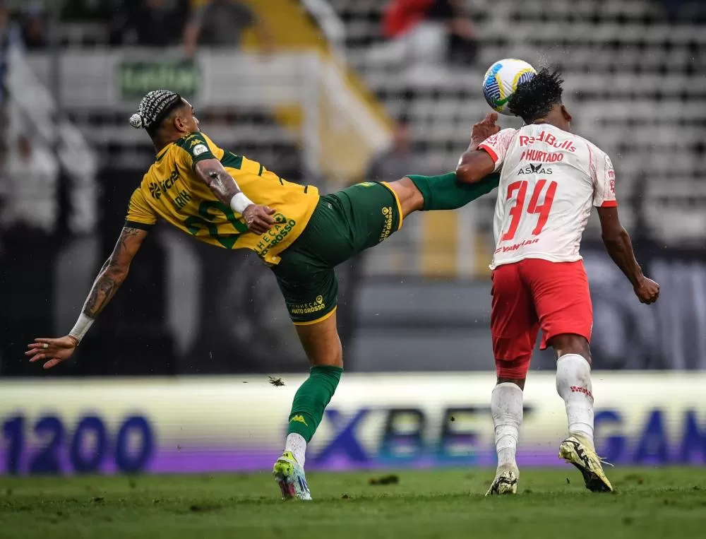 No nabizão, Bragantino e Cuiabá empatam sem gols pelo Brasileirão 