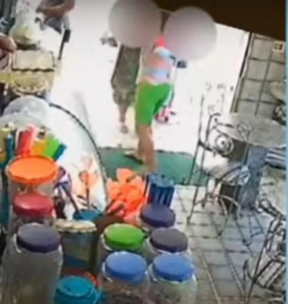 Briga de idosas em padaria: mulher fica gravemente ferida e outra foge no Recife 