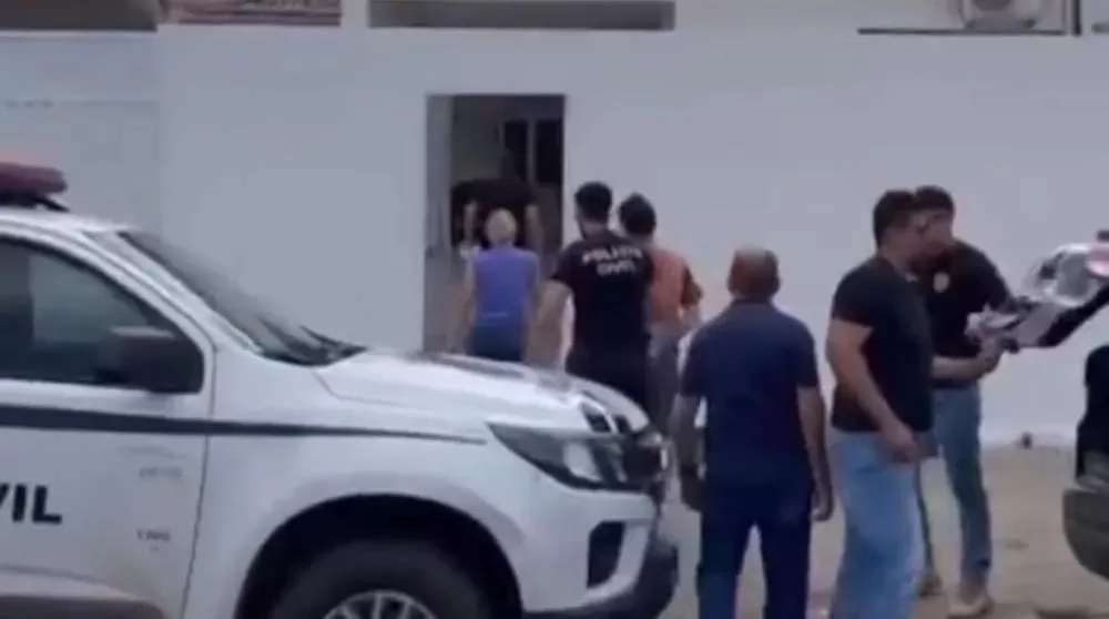 Polícia Civil cumpre mandado de prisão contra professor investigado por abuso sexual no Sertão 