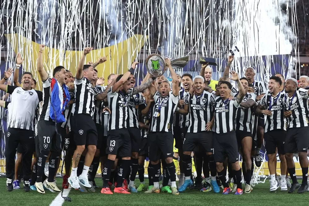 É campeão! Botafogo vence o São Paulo e conquista o tri do Brasileirão!