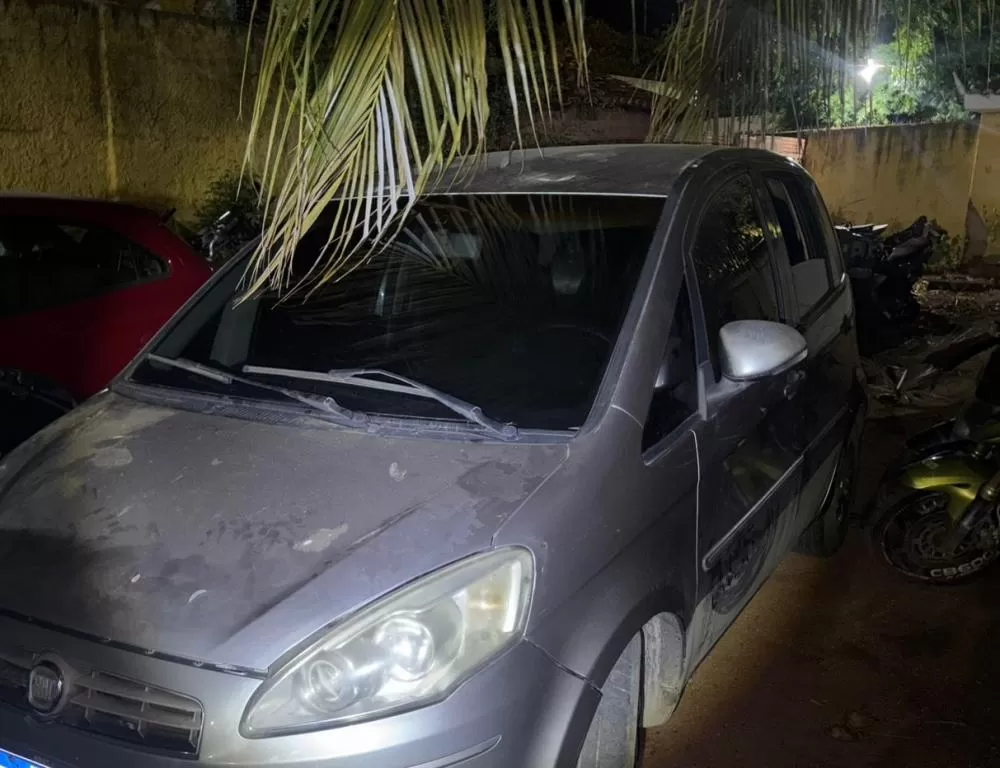 Polícia Militar recupera, em Riacho dos Cavalos, carro que fora roubado em Pernambuco