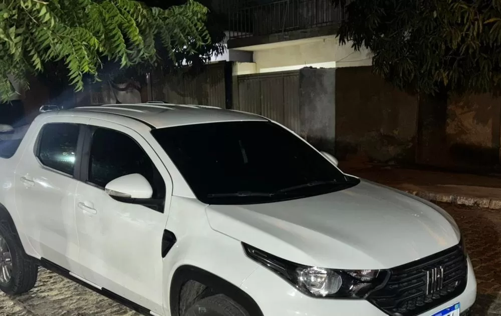 Polícia Militar recupera, em Catolé do Rocha (PB), veículo que fora roubado no Estado de Minas Gerais