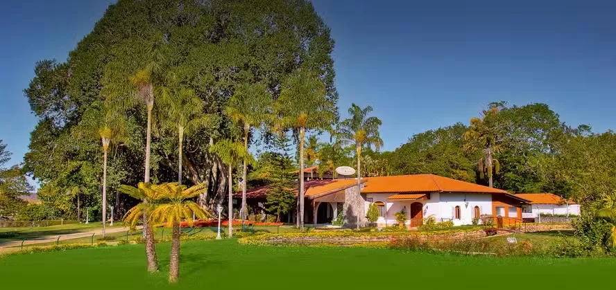 Sem poder viajar por causa de cirurgia, Lula usa casa de campo da Presidência