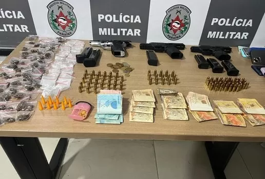 Quatro homens são presos suspeitos de tráfico de drogas no bairro São José