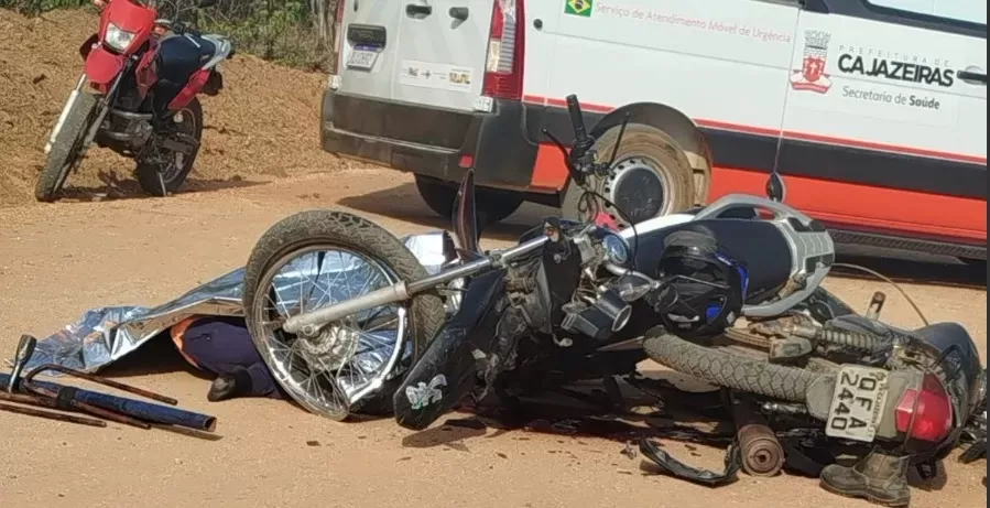 Colisão envolvendo duas motocicletas na zona rural de Cachoeira dos Índios deixa um morto e três feridos 