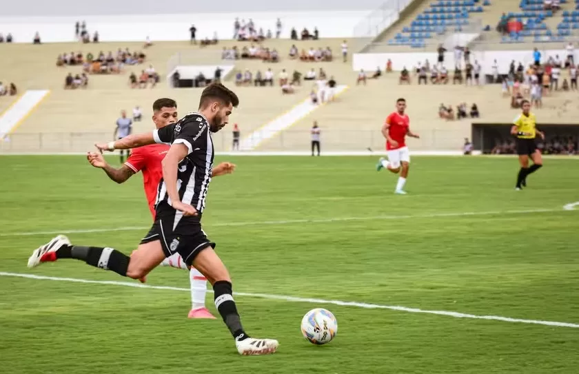 Treze sai na frente, mas Auto Esporte-PB empata na estreia das equipes no Campeonato Paraibano