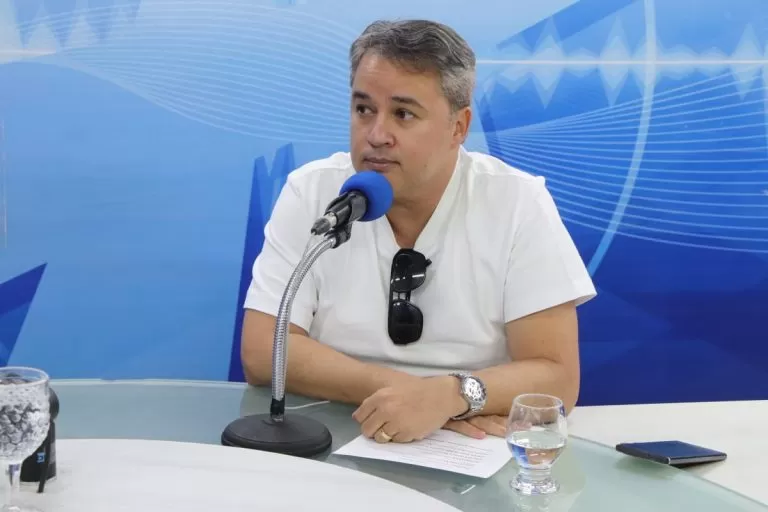 Efraim abre espaço para Galdino ser o candidato da oposição e diz que definições devem acontecer ainda este ano