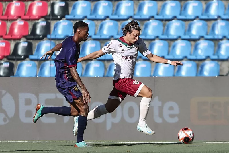 Madureira e Fluminense empatam em jogo morno pelo Carioca