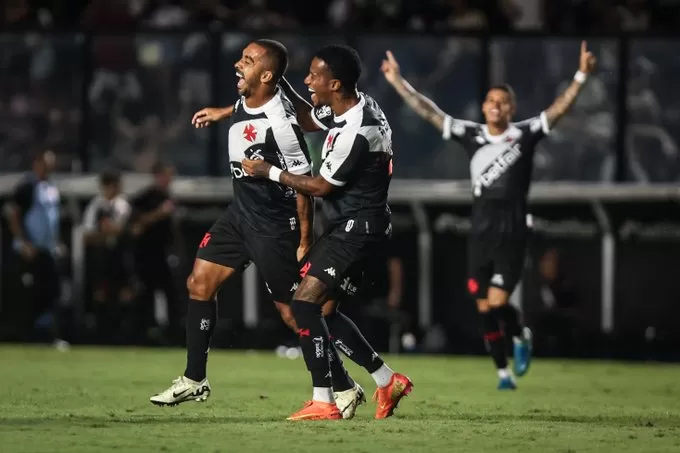 Vasco joga pro gasto, derruba invito Maricá e cola na liderança do Carioca