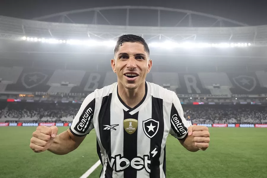 No primeiro clássico do Carioca, Botafogo bate o Fluminense no Nilton Santos