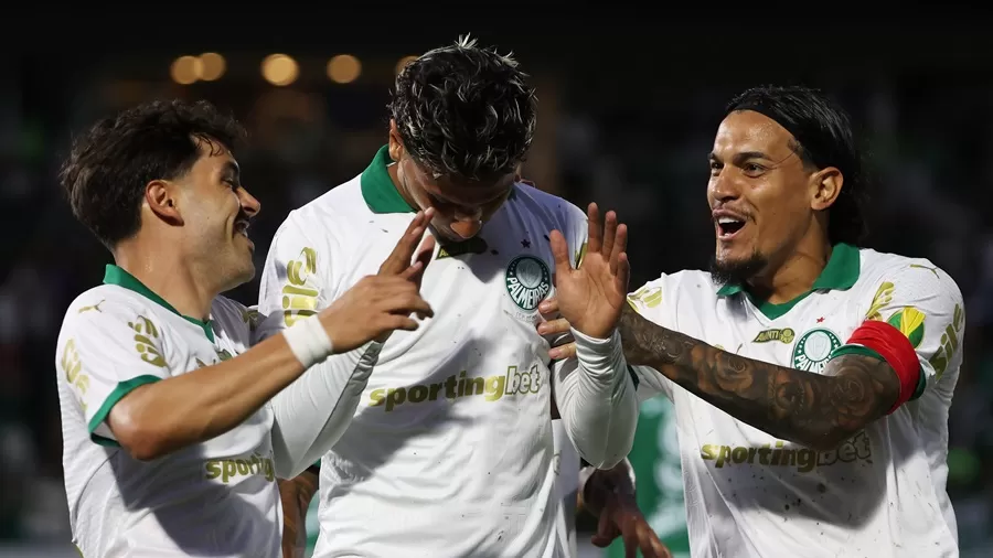 Estêvão brilha, e Palmeiras goleia o Guarani no Brinco de Ouro