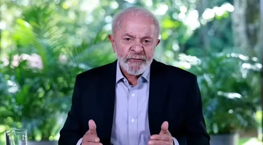Lula volta a criticar Trump sobre investidas em Gaza e diz que 'empresário não pode ser dono da comunicação do mundo' 