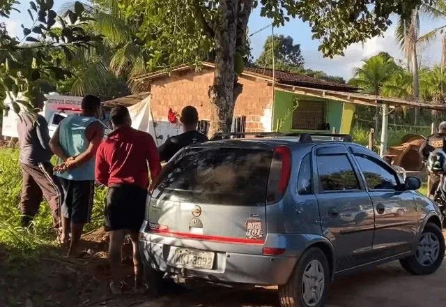 Seis jovens da mesma família são mortos a tiros dentro de casa em chacina na madrugada desta terça (18)