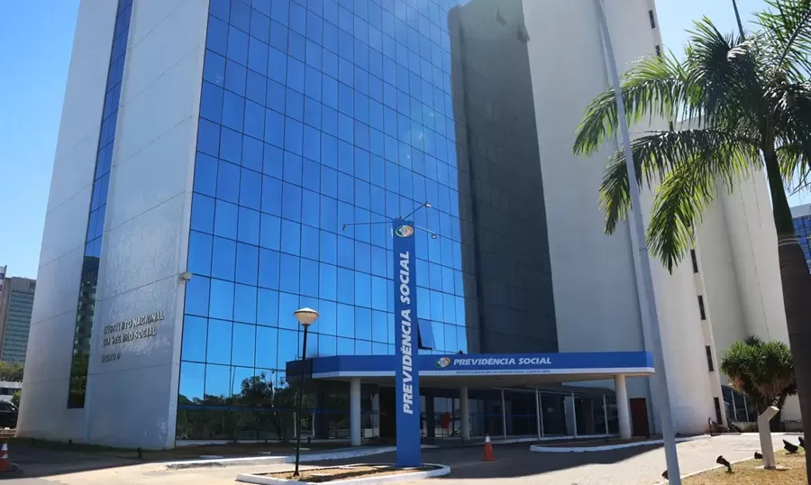 INSS antecipa pagamento de aposentados e pensionistas em março 