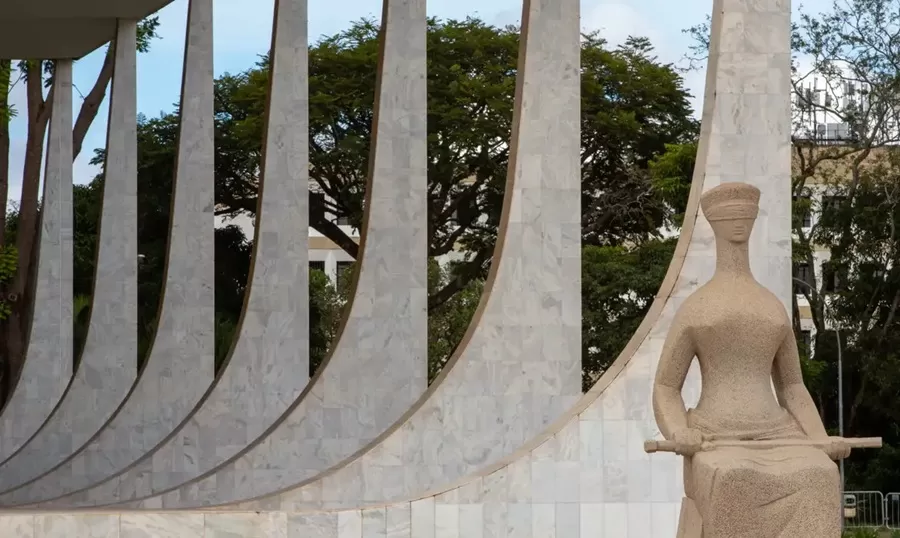 STF marca julgamento de denúncia contra Bolsonaro para 25 de março 