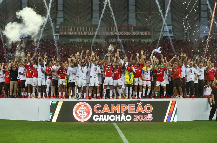 É campeão! Inter joga com a vantagem, empata e volta a conquistar o Gauchão