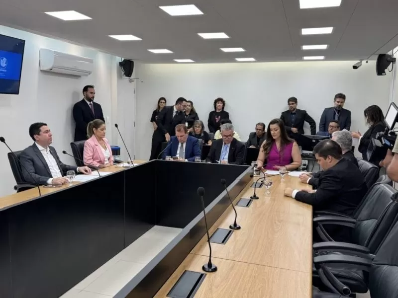 CCJ aprova indicação de Alanna Galdino para vaga no Tribunal de Contas da Paraíba; decisão segue para plenário