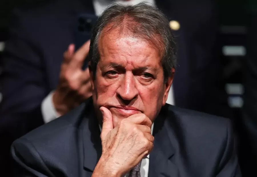 Presidente do PL barrou Eduardo Bolsonaro em comissão, dizem fontes do PL; Valdemar nega