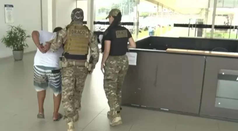 Três pessoas são presas em operação contra tráfico de drogas no bairro São José