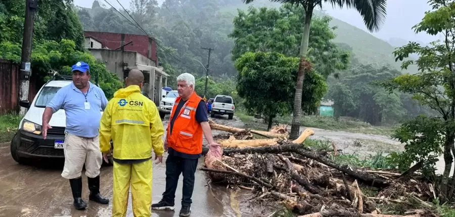 Chuvas deixam mais de 100 desalojados em Angra dos Reis, no Rio