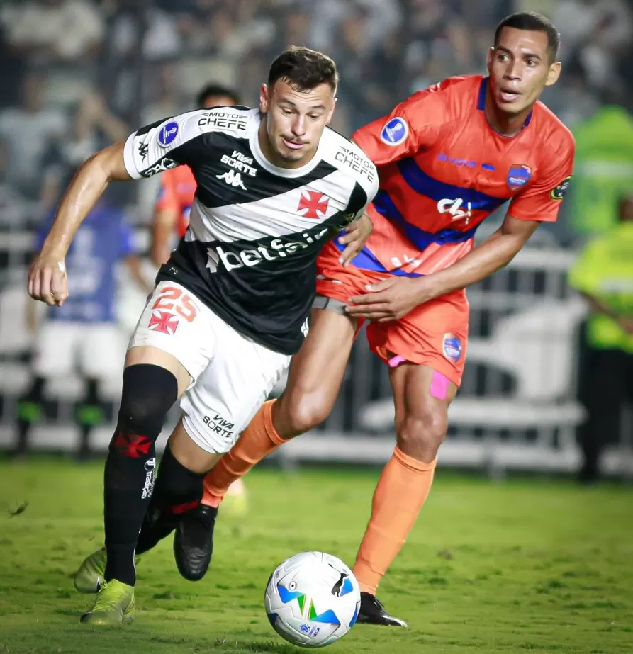 Vasco vence o Puerto Cabello na Sul-Americana, mas ouve vaias e xingamentos a Carille