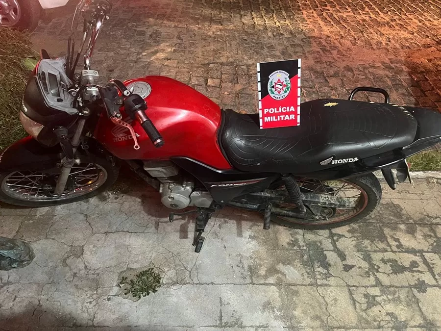Polícia Militar apreende na noite desta terça-feira (8) motocicleta adulterada na cidade de São Bento