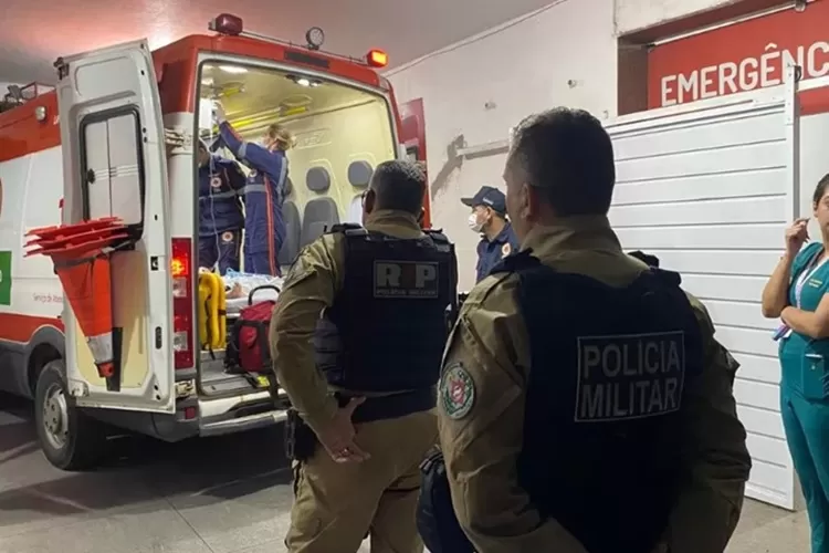 Em Vista Serrana, passageiro do banco de trás executa motorista com tiros na cabeça e fere outro ocupante no carro