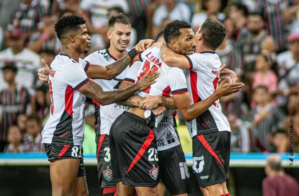 Vitória arranca empate com o Fluminense, sai do Z-4 e tira rival da vice-liderança