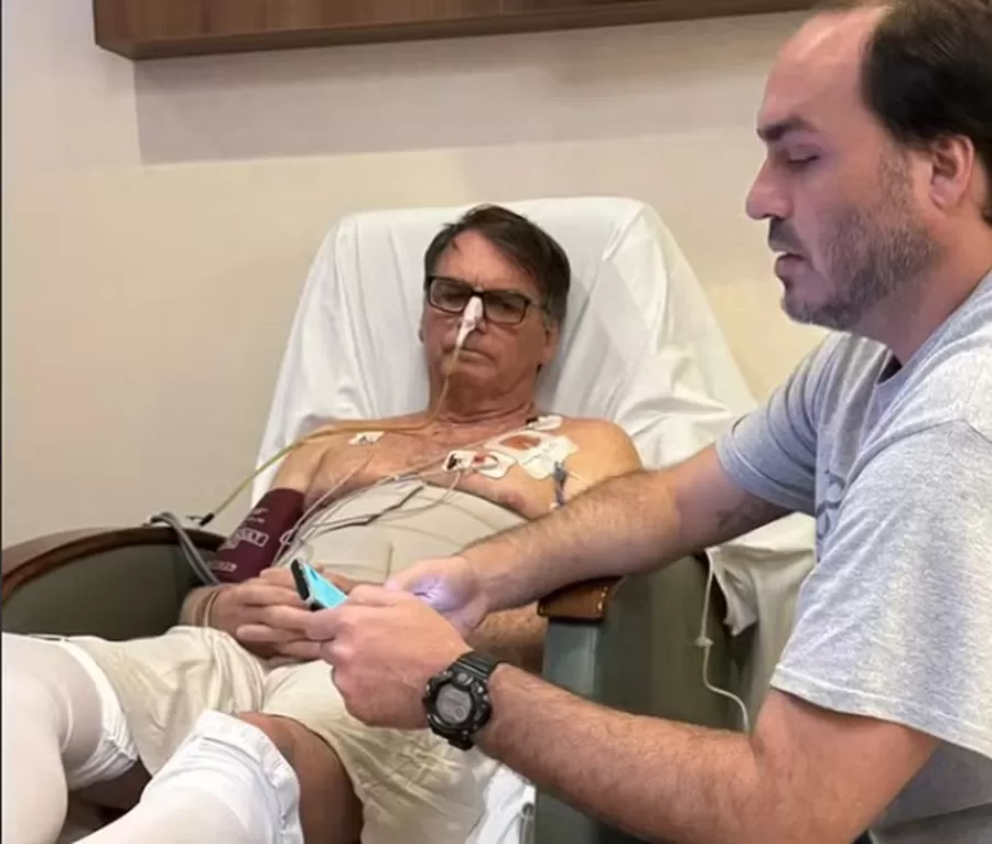 Bolsonaro vai passar por novos exames após 'piora clínica', diz boletim médico