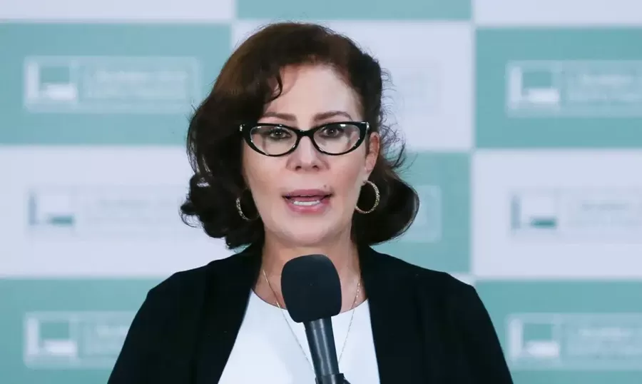 Moraes vota por Zambelli pegar 10 anos de prisão por invasão ao CNJ 