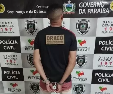 Foragido acusado de homicídio em Patos, é preso em Teixeira ao desembarcar de ônibus vindo de SP