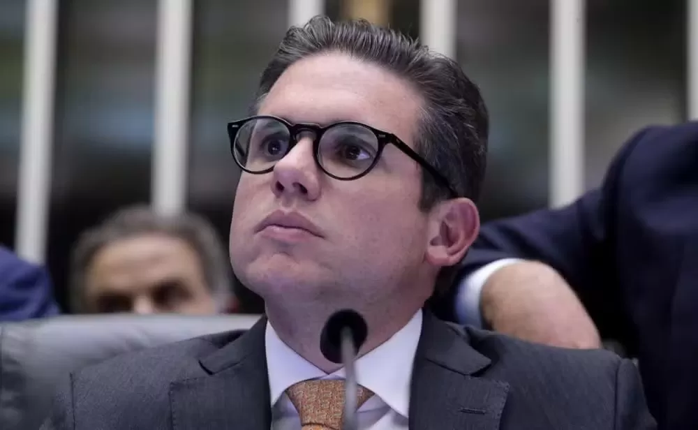 Motta avisa líderes de que não adianta aprovar a anistia: STF vai declarar 'inconstitucional'
