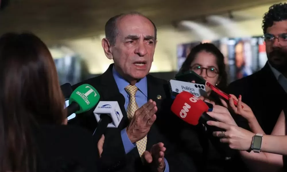 CCJ do Senado aprova fim da reeleição para cargos do Executivo 