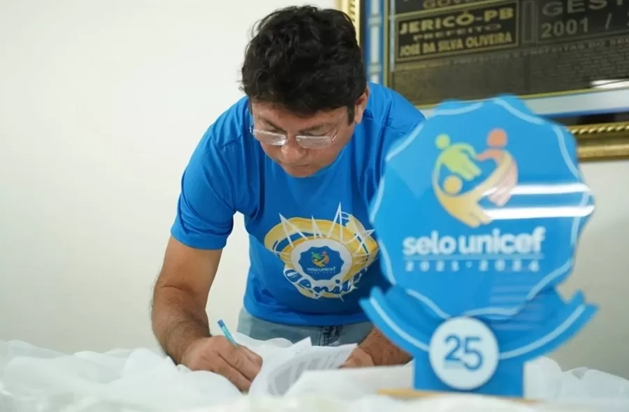 Prefeito de Jericó Kadson Monteiro renova o termo de adesão ao Selo UNICEF Edição 2025-2028