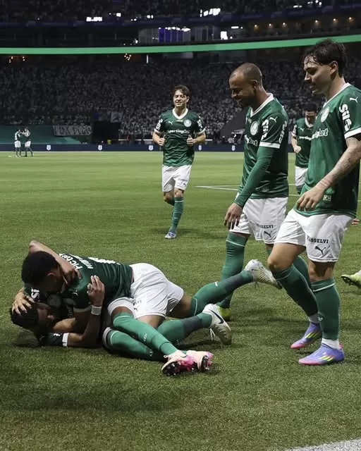 Palmeiras vence o Ceará com brilho de Estêvão e confirma vaga nas oitavas da Copa do Brasil